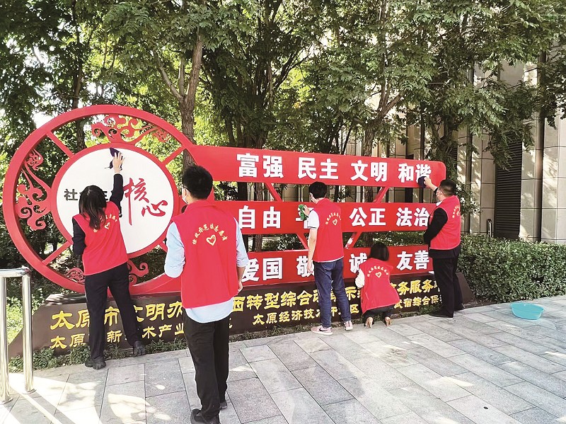 政务服务中心.jpg 政务服务中心.jpg